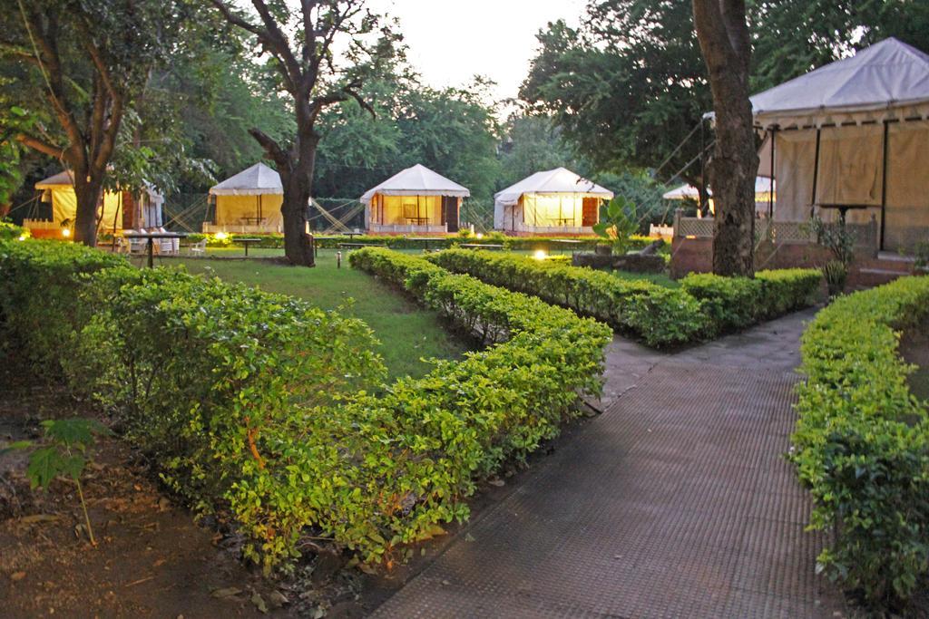 The Aravali Tent Resort 우다이푸르 외부 사진